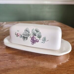 Grapevine by Pfaltzgraff 1/4 LB Butter Dish With Lid, Made in USA